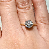 Vintage diamond cluster ring in 14 carat gold