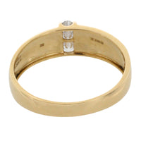 18 carat gold ring with diamonds