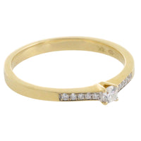 Diamond ring in 14 carat gold
