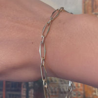 Forever closed braclet in 14 carat gold