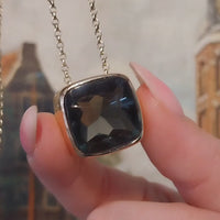 Tourmaline pendant in 14 carat gold