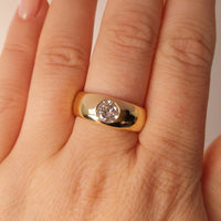 Vintage diamond ring in 18 carat gold-Vintage Rings-The Antique Ring Shop