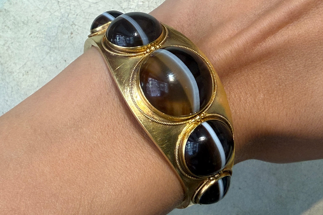 Victorian agate bracelet in 15 carat gold-Bracelets-The Antique Ring Shop