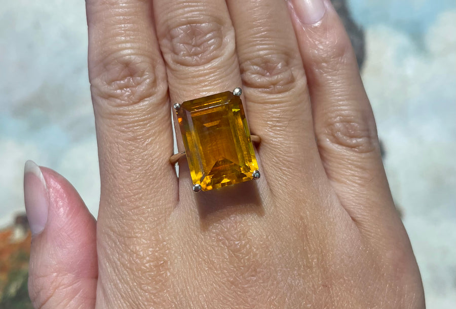 Citrine ring in 14 carat gold-Vintage Rings-The Antique Ring Shop