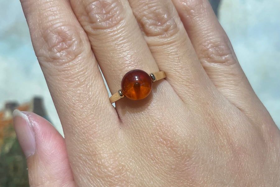 Cabochon amber ring in 14 carat gold-Vintage Rings-The Antique Ring Shop