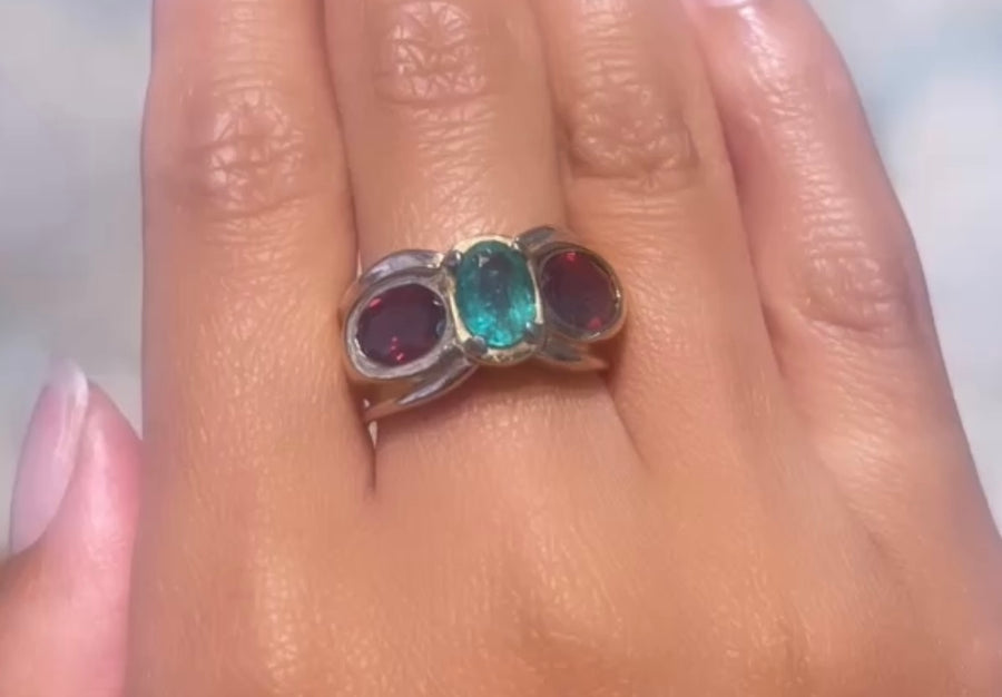 Emerald and garnet ring in 18 carat gold-Vintage & retro rings-The Antique Ring Shop