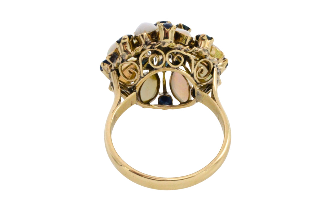 Vintage sapphire and opal ring in 14 carat gold