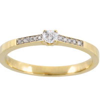 Diamond ring in 14 carat gold