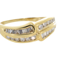Baguette and brilliant cut diamond ring in 18 carat gold
