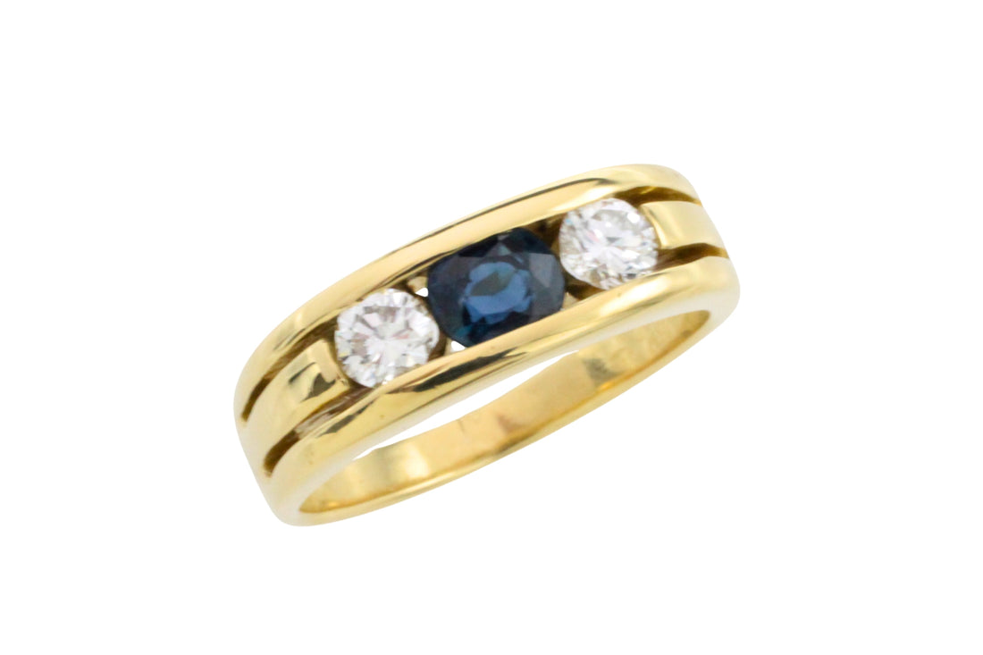 18 carat gold sapphire and diamond ring