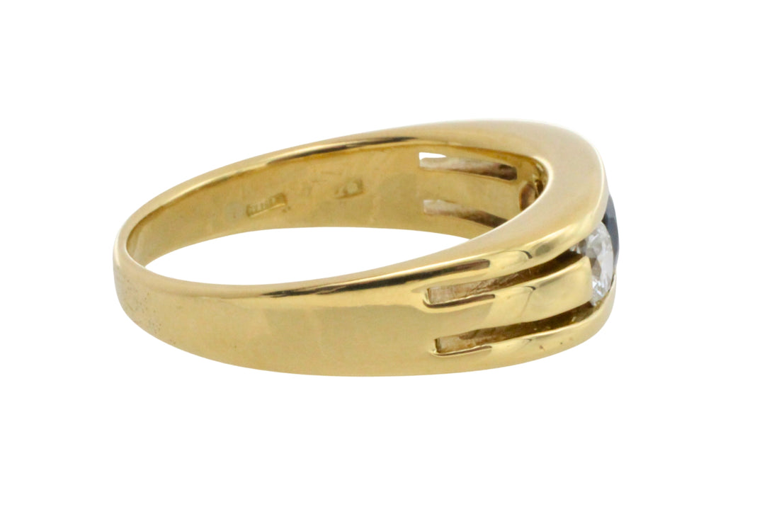 18 carat gold sapphire and diamond ring