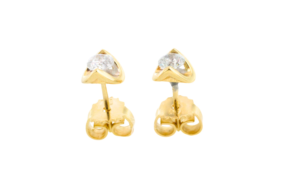 Diamond studs in 18 carat gold