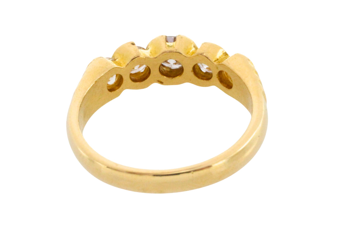 Five stone diamond ring in 18 carat gold