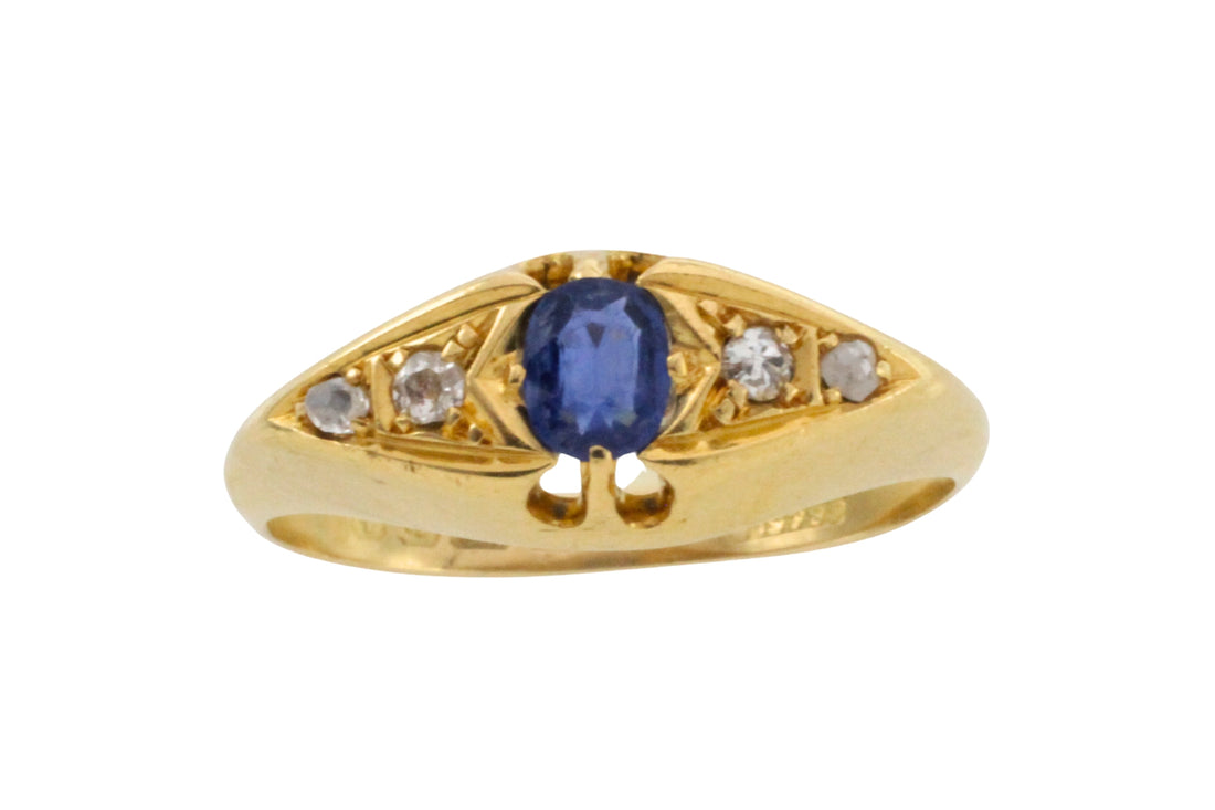 Antique sapphire and diamond ring from 1918