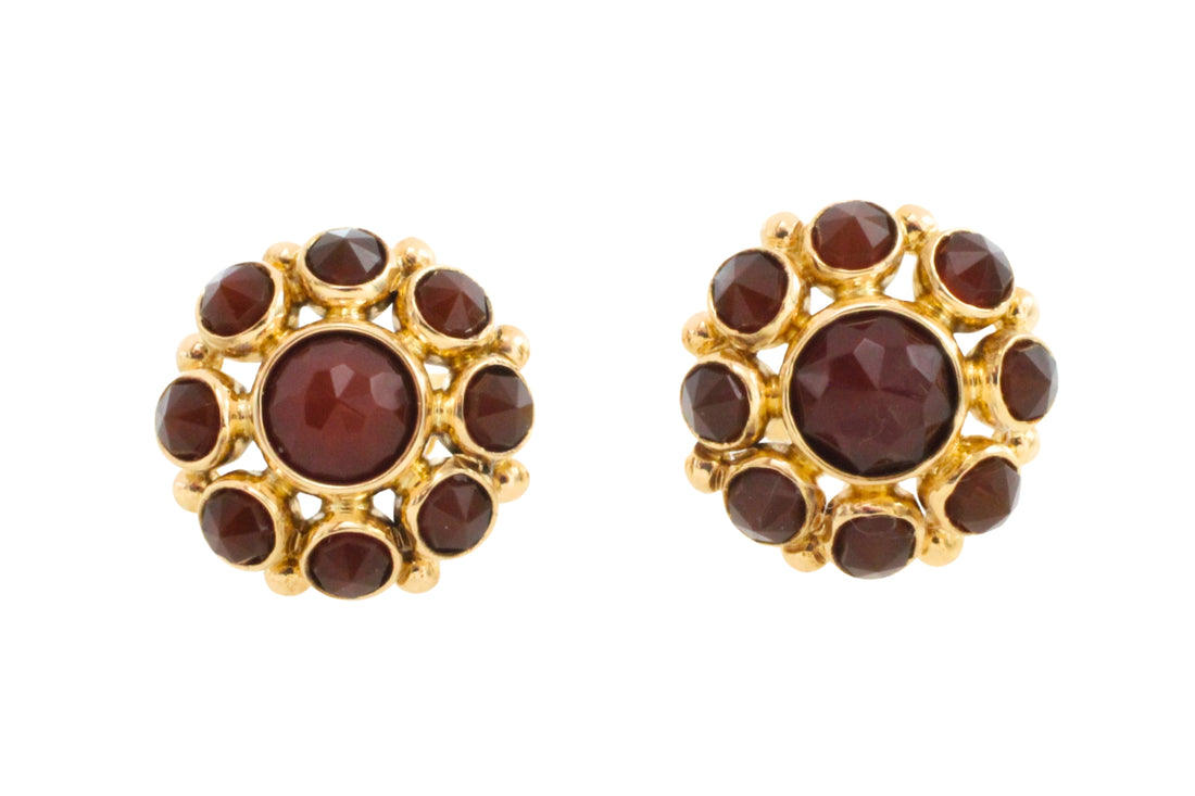 Carnelian cluster stud earrigs