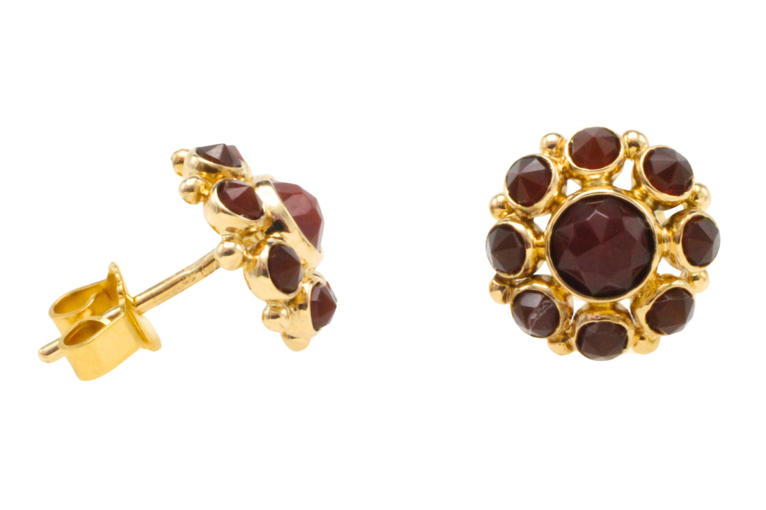 Carnelian cluster stud earrigs