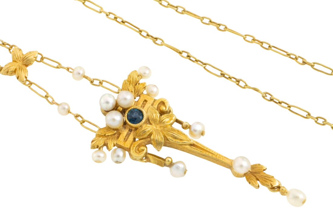 Art Nouvea pendant with pearls and sapphire