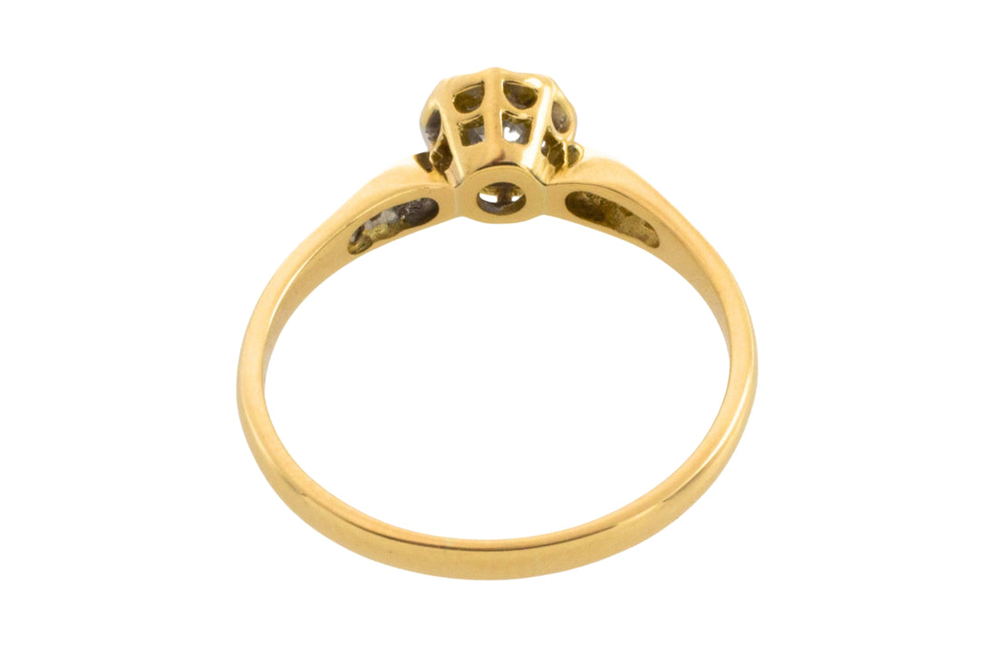 Vintage diamond ring in 18 carat gold