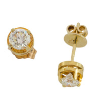 Vintage diamond studs in 14 carat gold