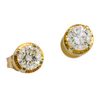 Vintage diamond studs in 14 carat gold
