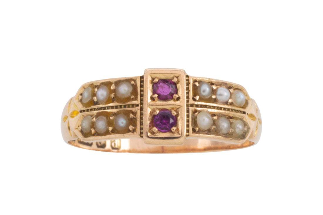 Georgian ruby and pearl ring from 1801