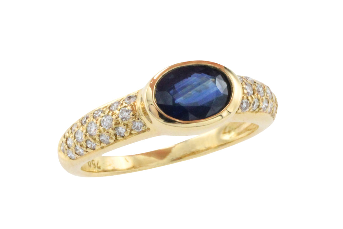 Sapphire and diamond ring in 18 carat gold