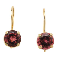 Garnet earrings in 14 carat gold