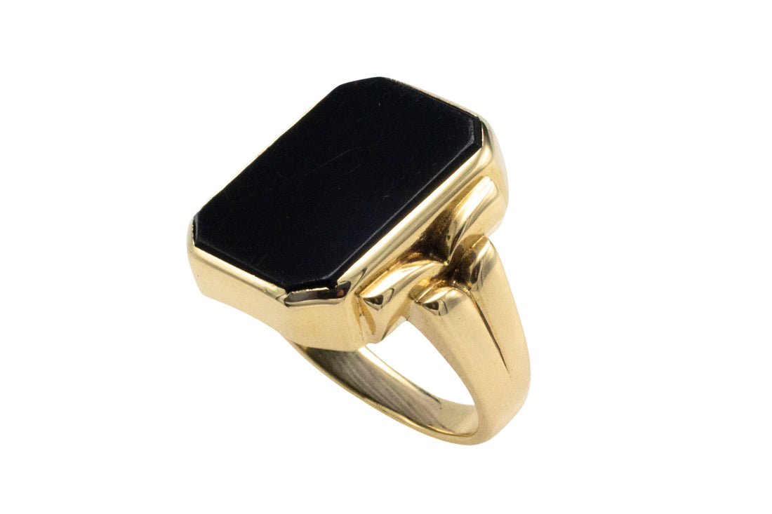 Vintage onyx signet ring