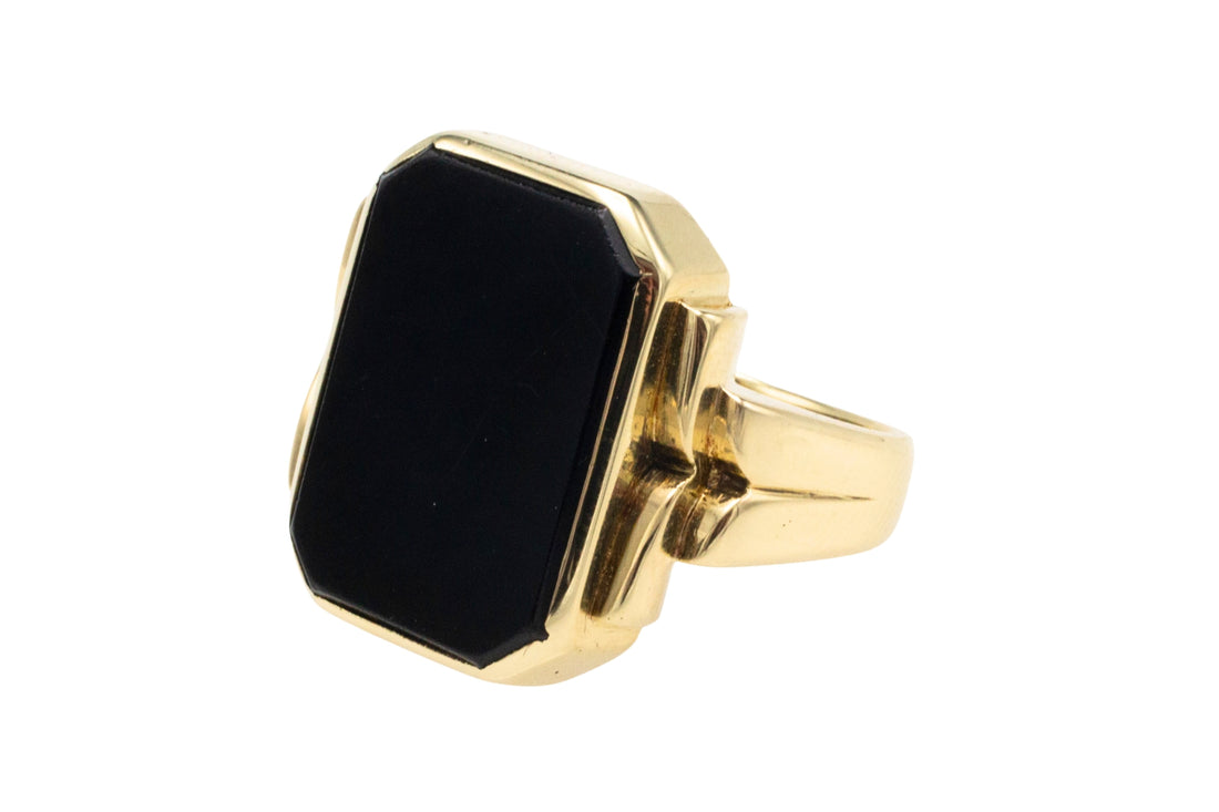 Vintage onyx signet ring
