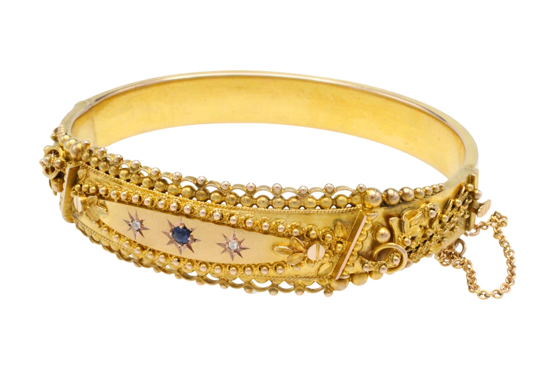 Antique hinged bracelet from 1919