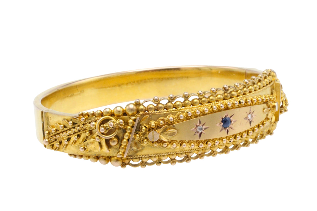Antique hinged bracelet from 1919