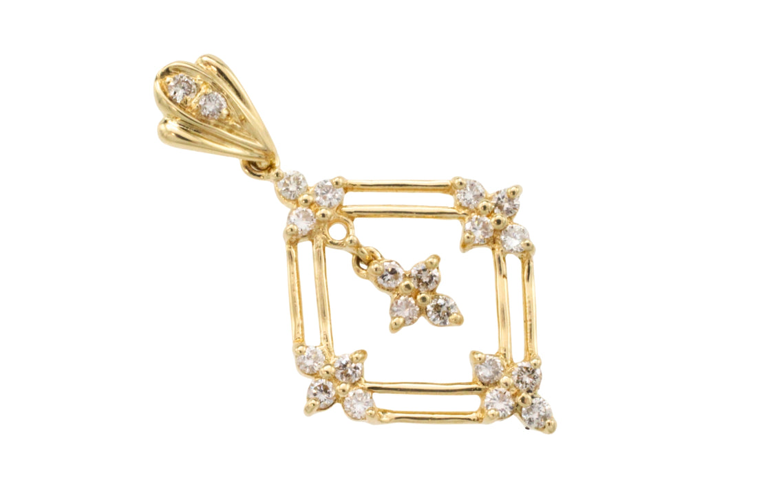 18 carat gold pendant with diamonds