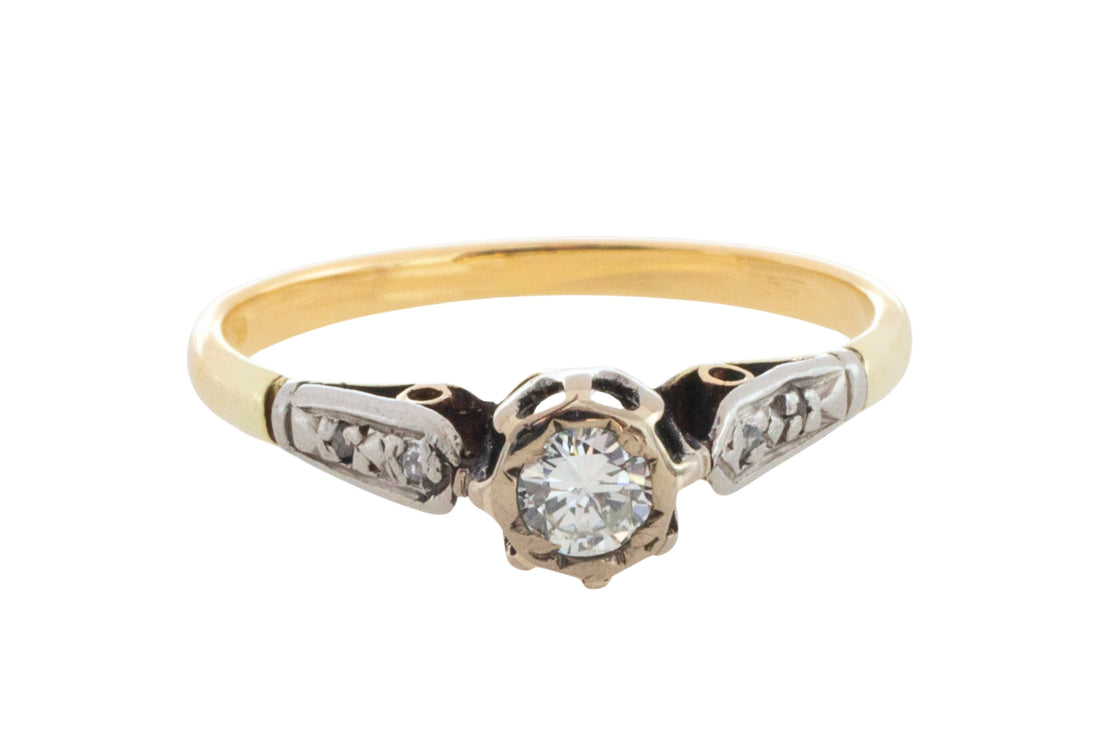 Vintage diamond ring in 18 carat gold