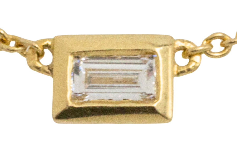 Baguette cut diamond pendant