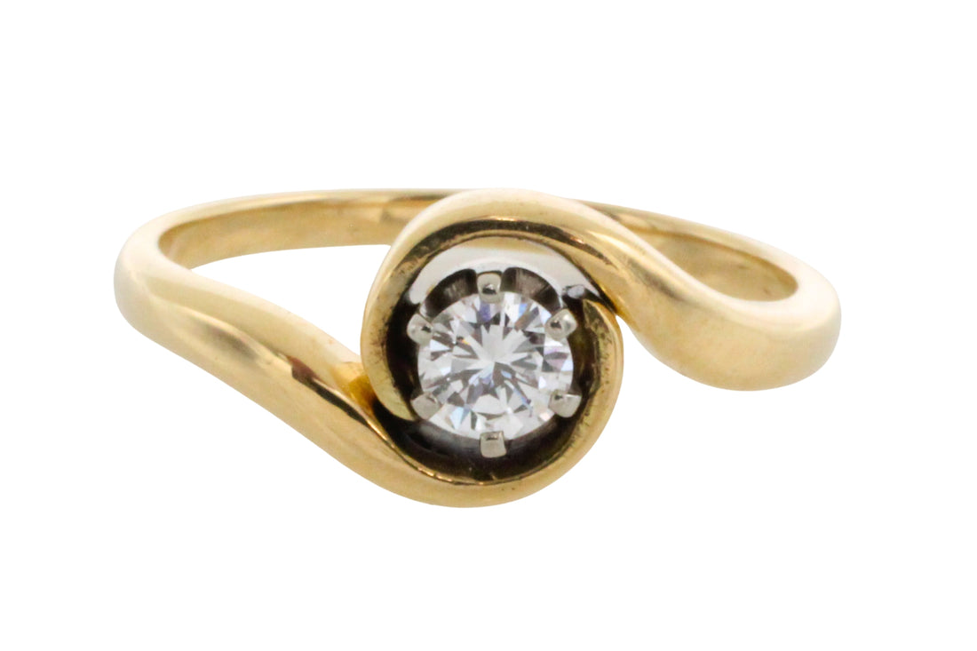 Vintage diamond swirl ring