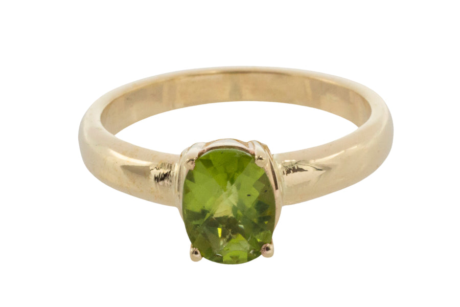 Peridot ring in 14 carat gold-Vintage Rings-The Antique Ring Shop