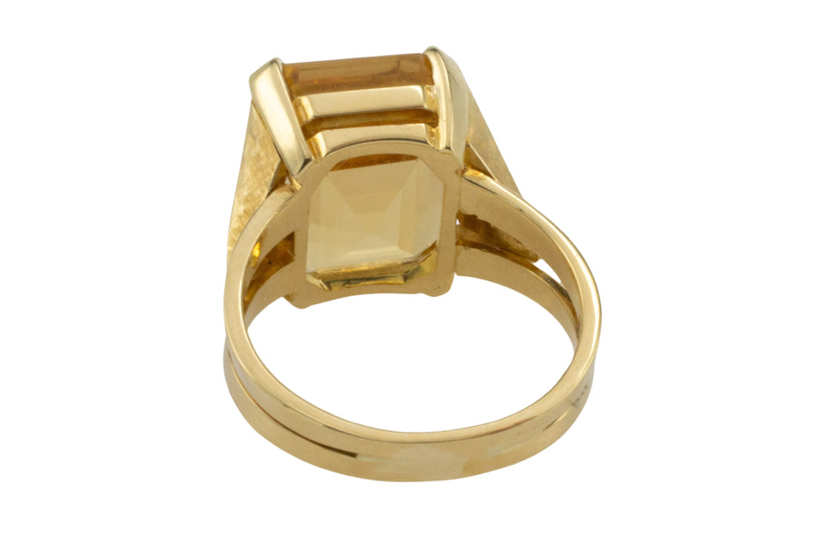 Citrine ring in 18 carat gold-Vintage Rings-The Antique Ring Shop