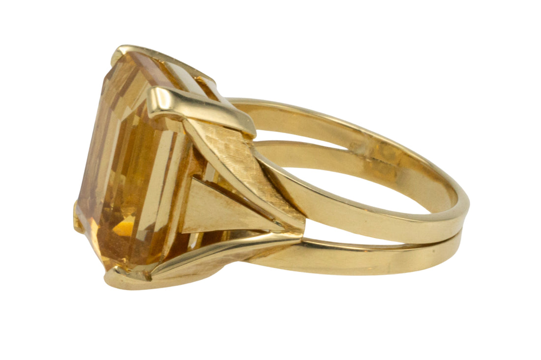 Citrine ring in 18 carat gold-Vintage Rings-The Antique Ring Shop