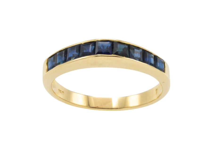 Carre cut sapphire ring in 18 carat gold-Vintage Rings-The Antique Ring Shop