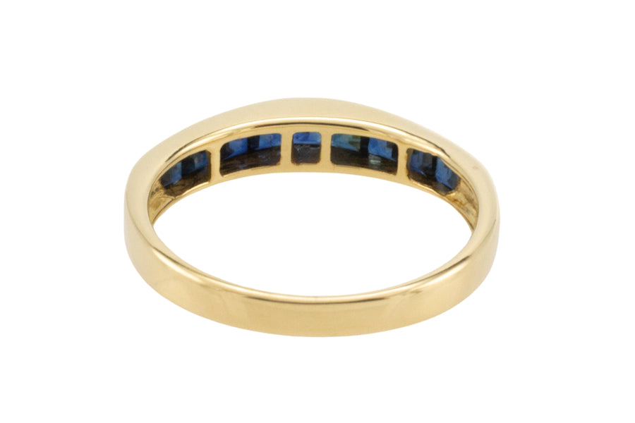 Carre cut sapphire ring in 18 carat gold-Vintage Rings-The Antique Ring Shop