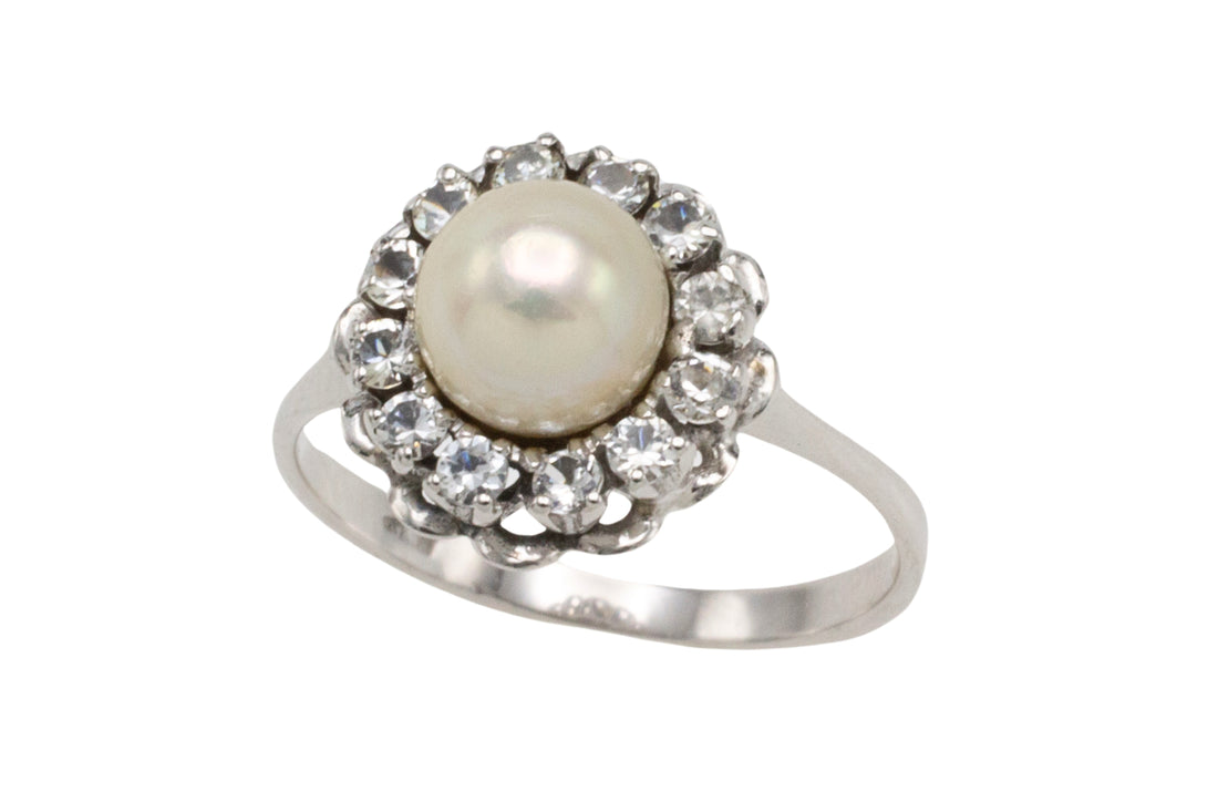 Vintage white gold pearl and diamond ring