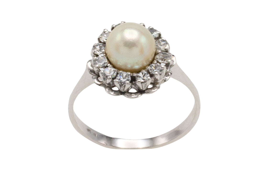 Vintage white gold pearl and diamond ring