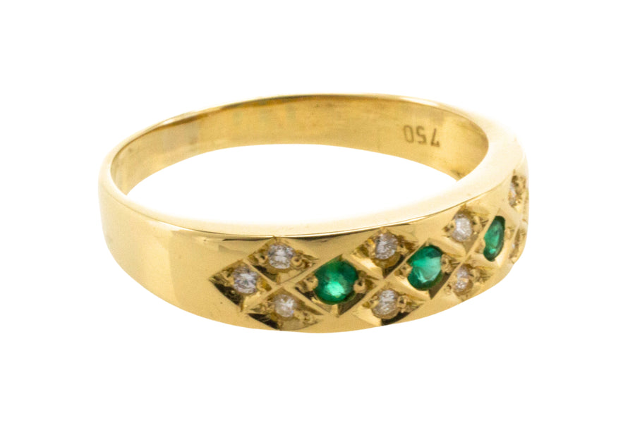 Emerald and diamond 18 carat gold ring-Vintage rings-The Antique Ring Shop