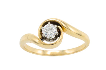 Vintage diamond swirl ring