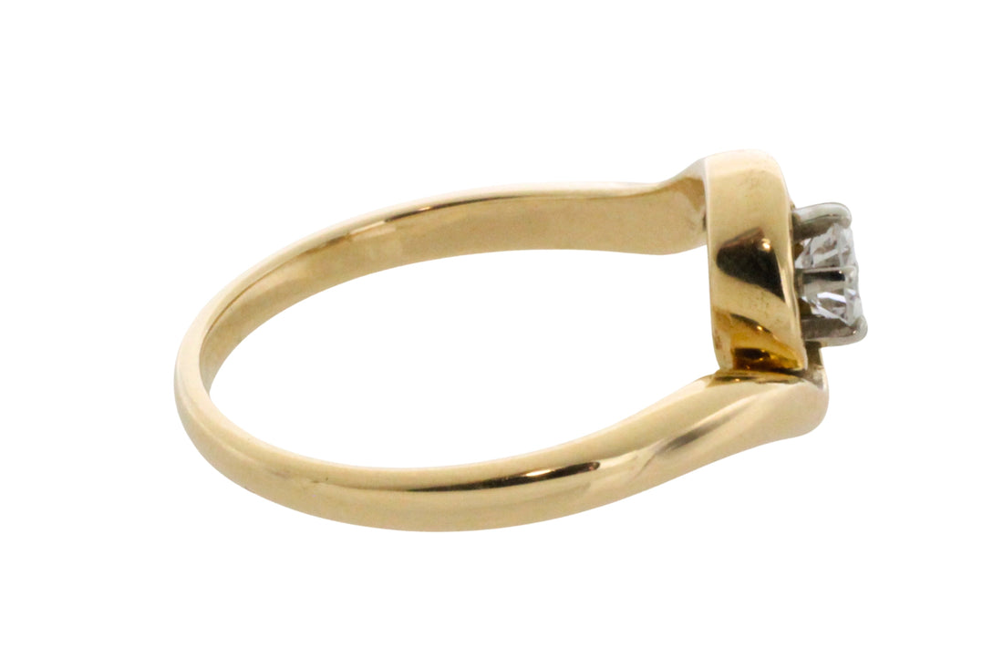 Vintage diamond swirl ring