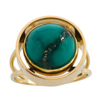 Turquoise ring in 14 carat gold