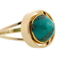 Turquoise ring in 14 carat gold