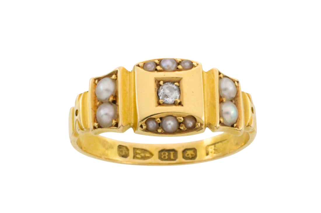 Victorian pearl and diamond ring from 1890