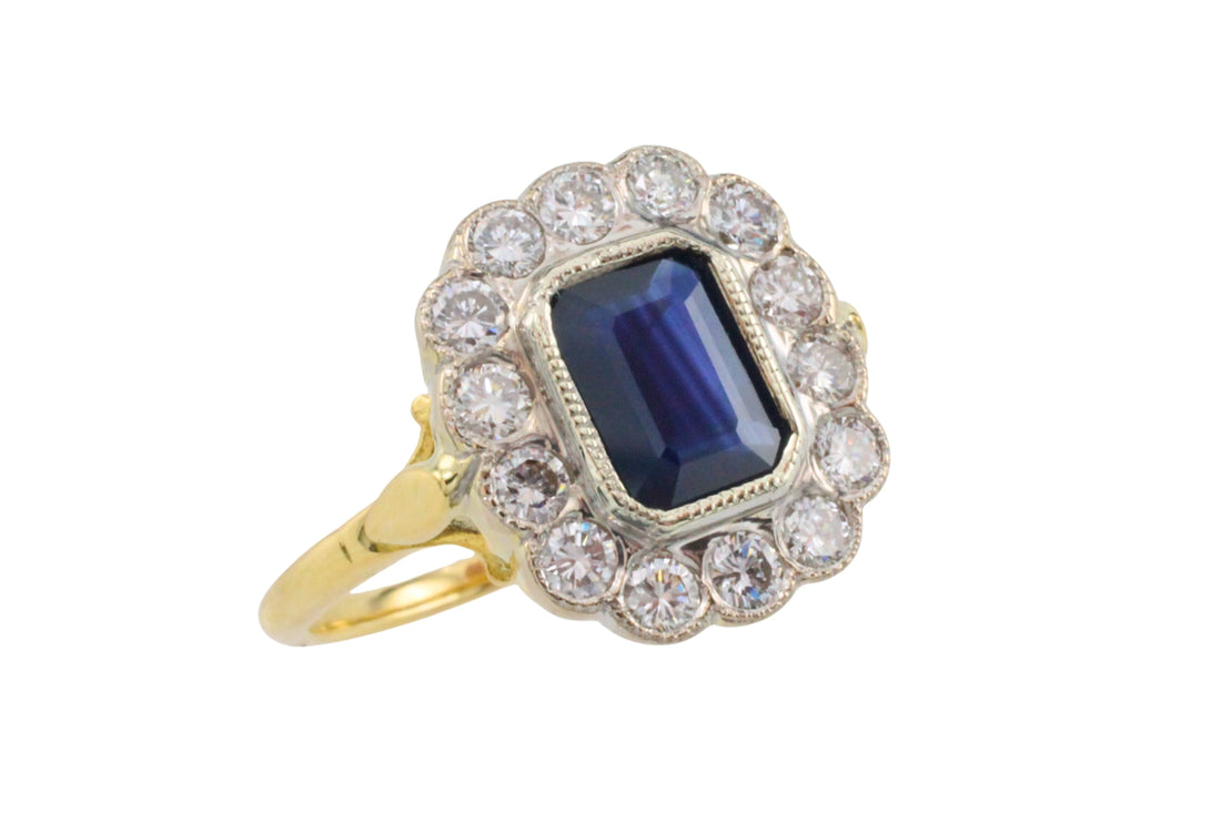 Vintage sapphire and diamond ring in 18 carat gold-Rings-The Antique Ring Shop