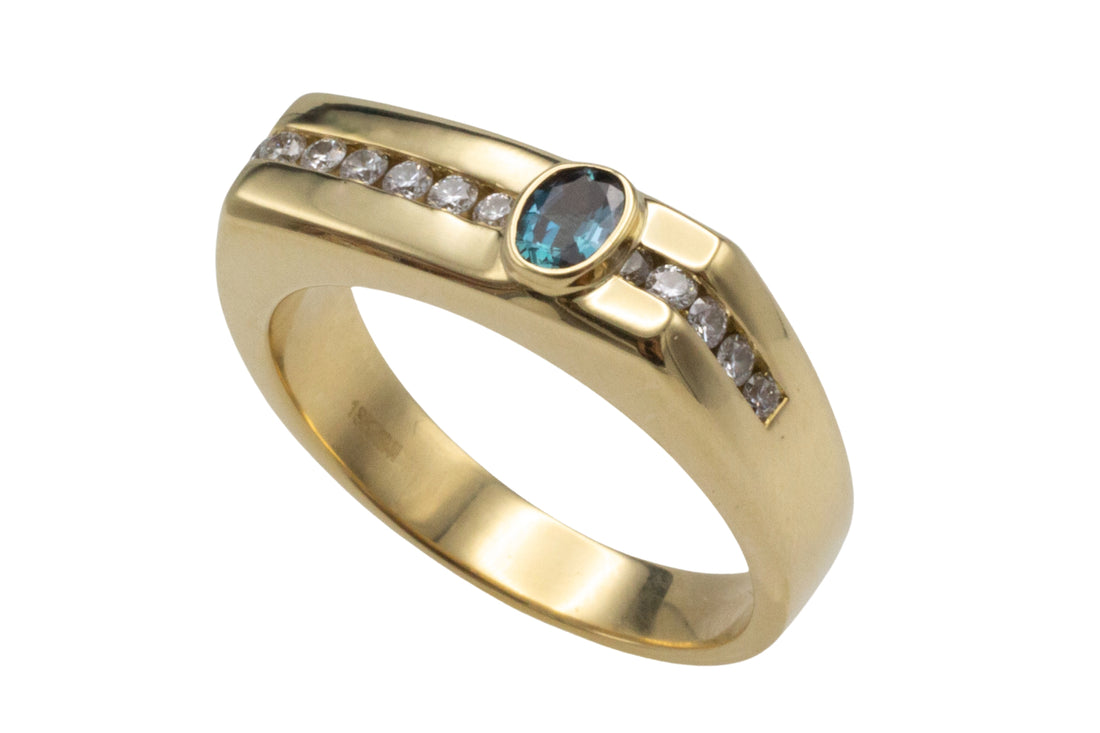 Alexandrite and diamond ring in 18 carat gold-gents rings-The Antique Ring Shop